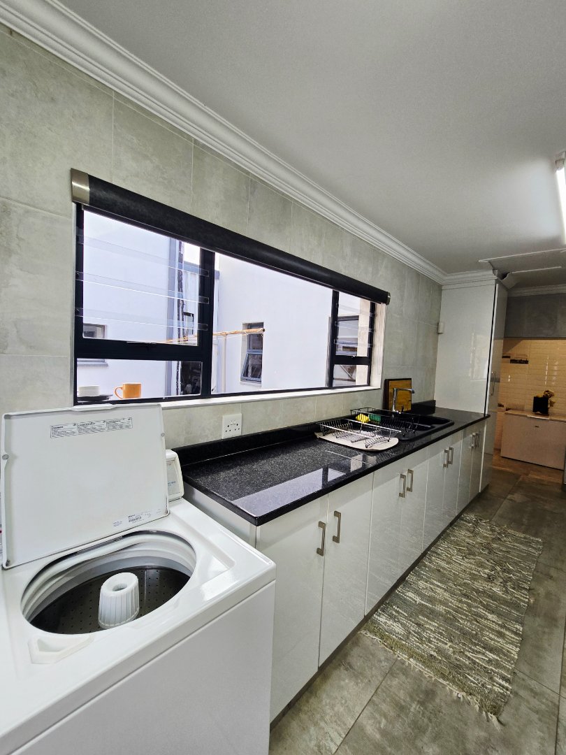 6 Bedroom Property for Sale in Wilkoppies North West